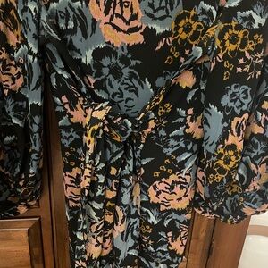 Motherhood Maternity Floral Print Blouse with Tie Waist, size small